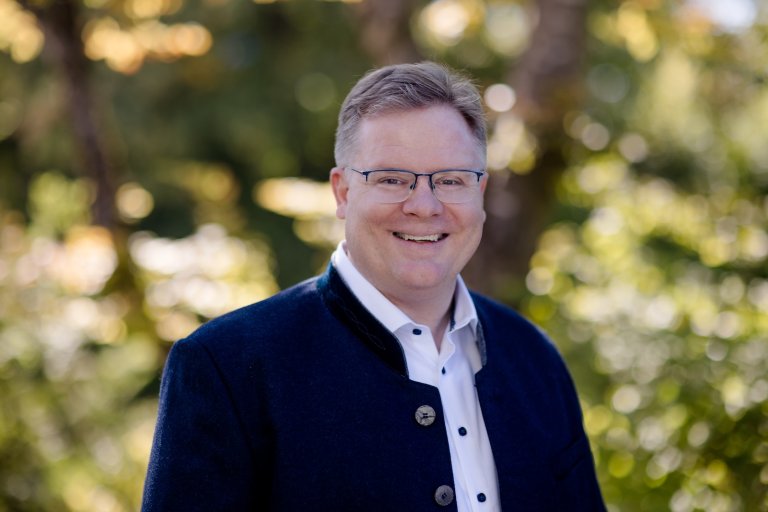 Bürgermeister Attenkirchen Kern Mathias 2026